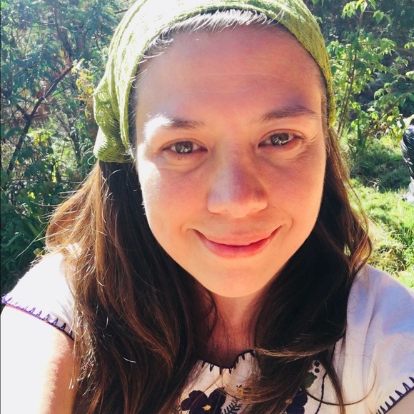 Meet your Posher, Paola - Picture 1 of 1